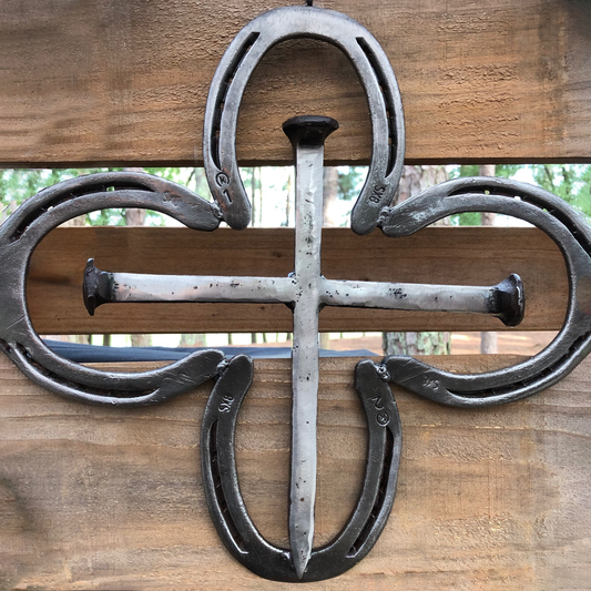 Clover Cross with Spike